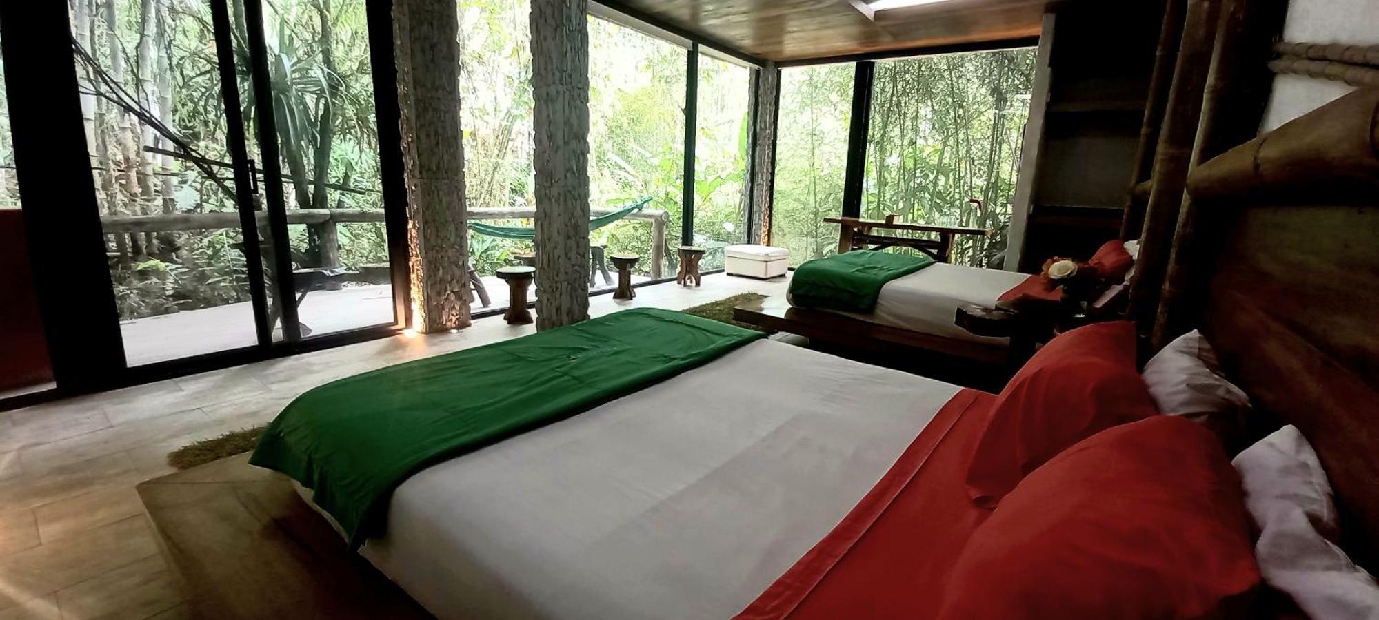 Cantalarana Lodge Mindo Habitación foto